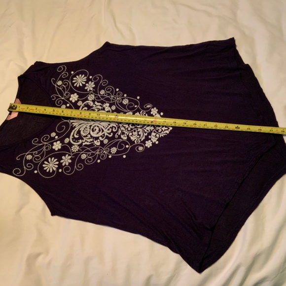SJS Lightweight Flowy Floral Embroidered & Rhinestone Tank Top (L) - Picture 5 of 8